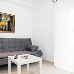 Butterfly شقة جارمش بارتنكيرشن