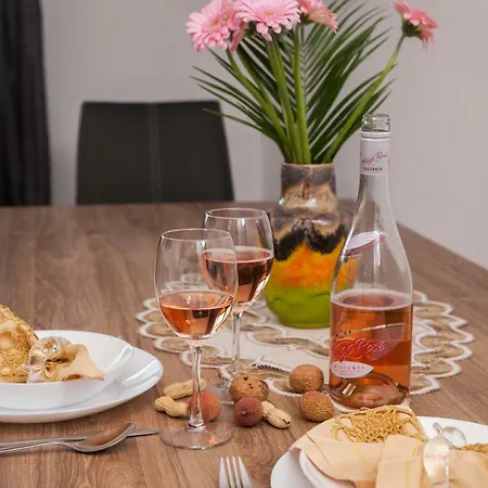 Butterfly Гарміш-Партенкірхен