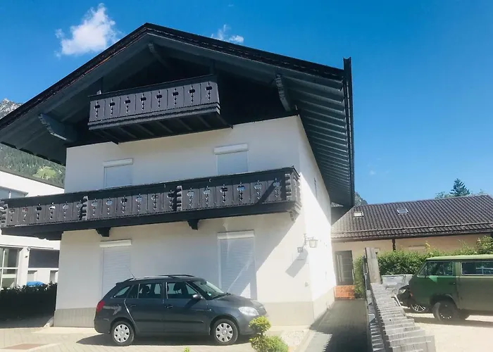 Butterfly Apartment *